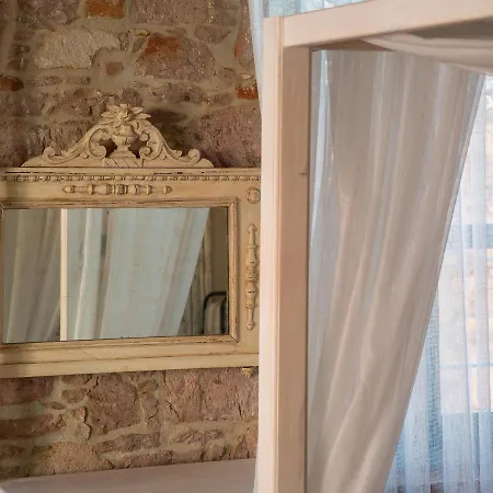 Oliva Cunda Otel *