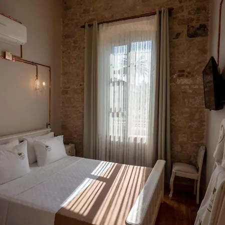 Oliva Cunda Otel